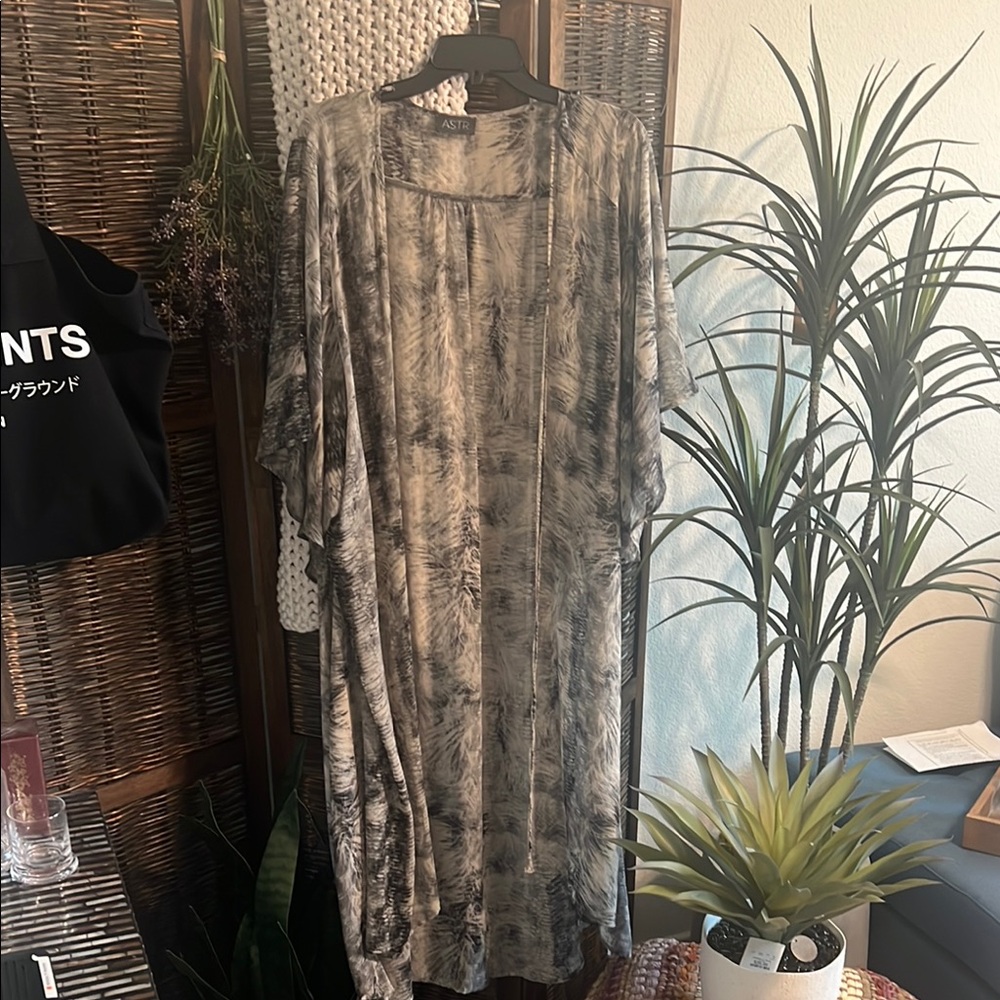 Astr Gray Tie-Dye Open Caftan